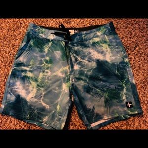 TAVIK NWOT Swim Shorts